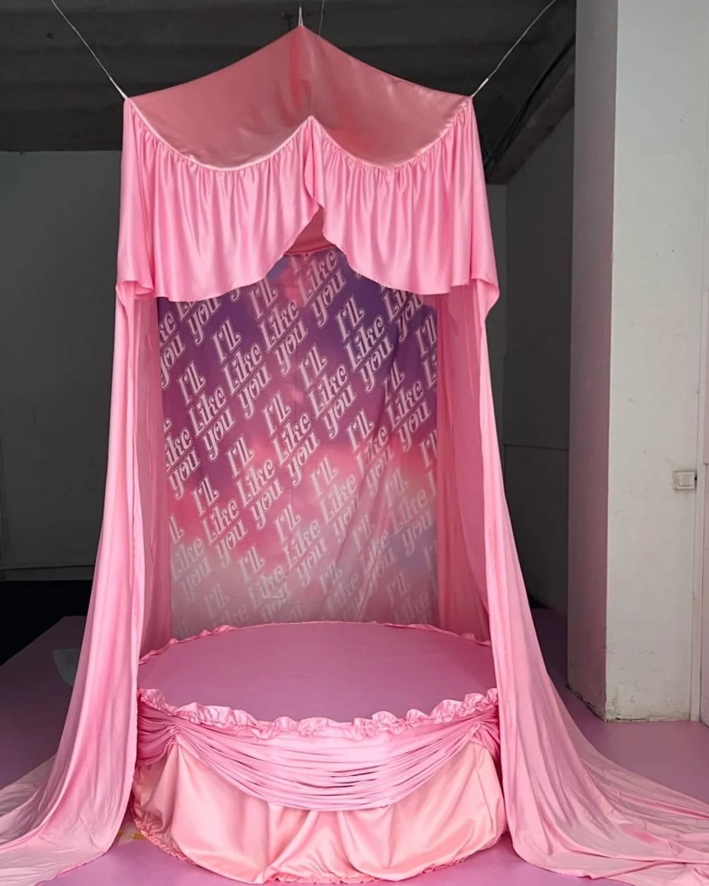 Carousel image 8