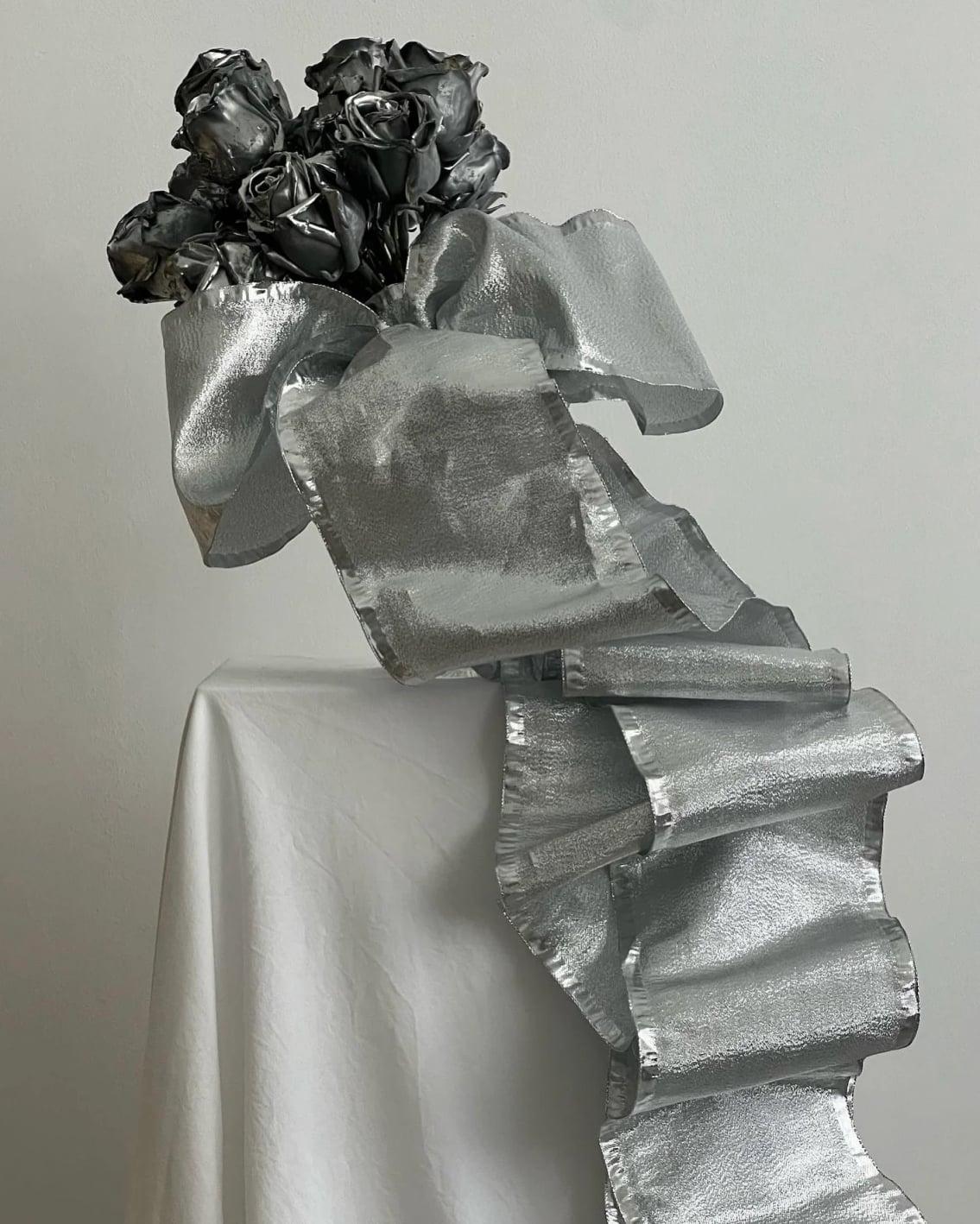 silver rose &bows