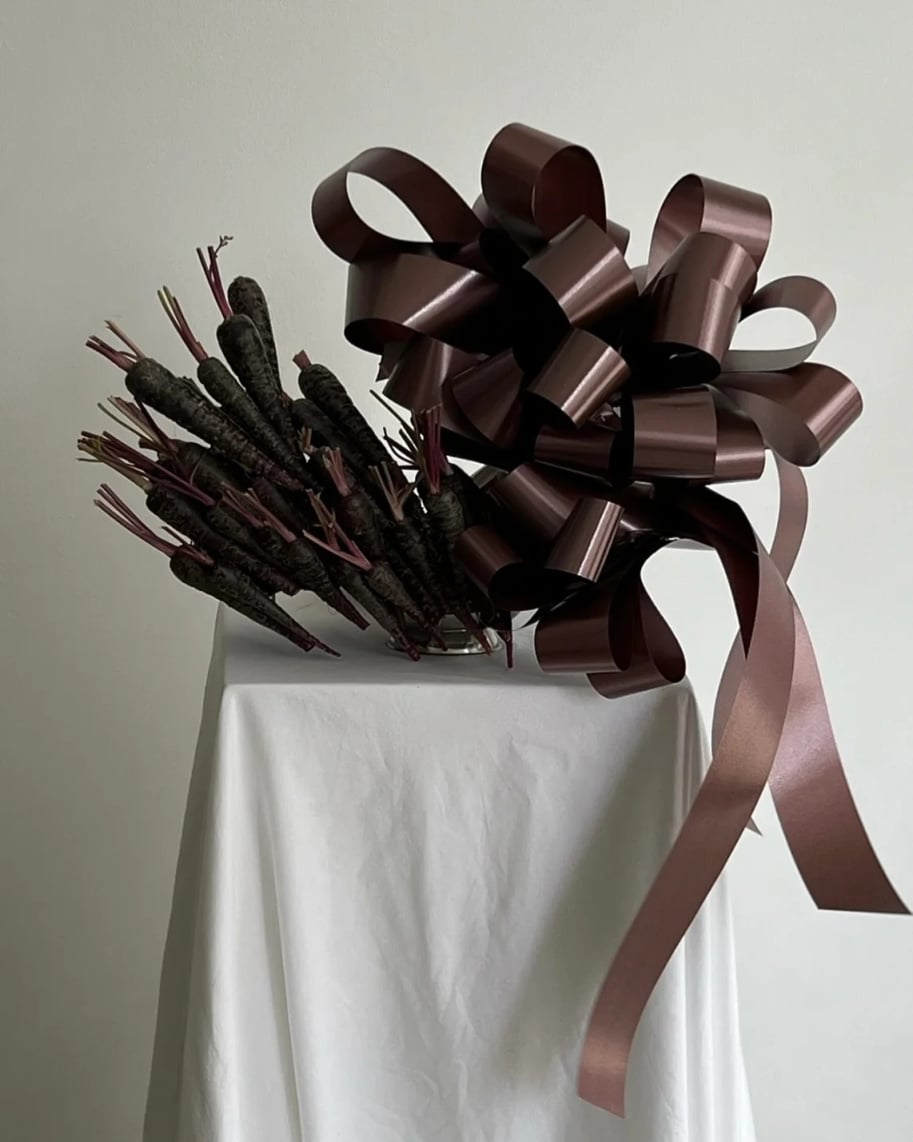 carrots & bows